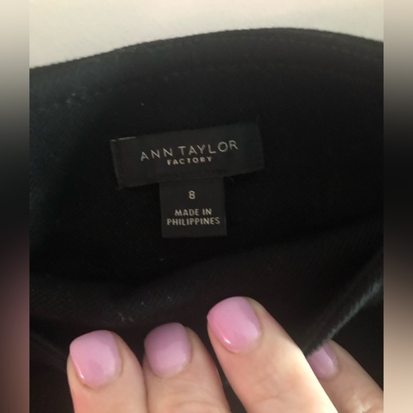 Ann Taylor sz 8 black skirt GUC - Picture 3 of 4